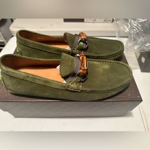 Gucci men's suede bamboo horsebit driver's loafer green